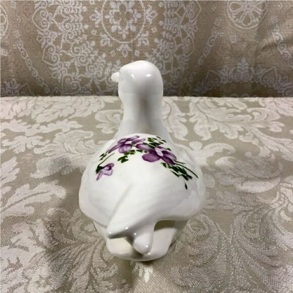 Vintage Genuine Bone China Duck with Purple Floral Design Trinket Box - Picture 3 of 8